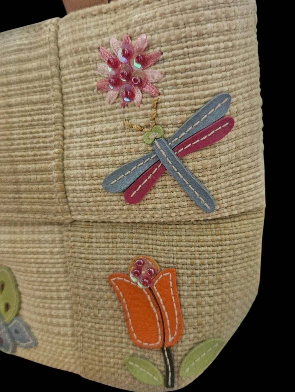 Woven Natural Straw Look Handbag Butterfly Flowers Bee Dragon Fly Beaded Accents